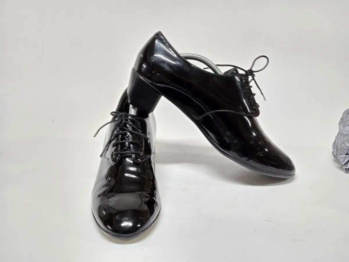 カンペール ブラック パテント ヒール レースアップ シューズ 38 240mm