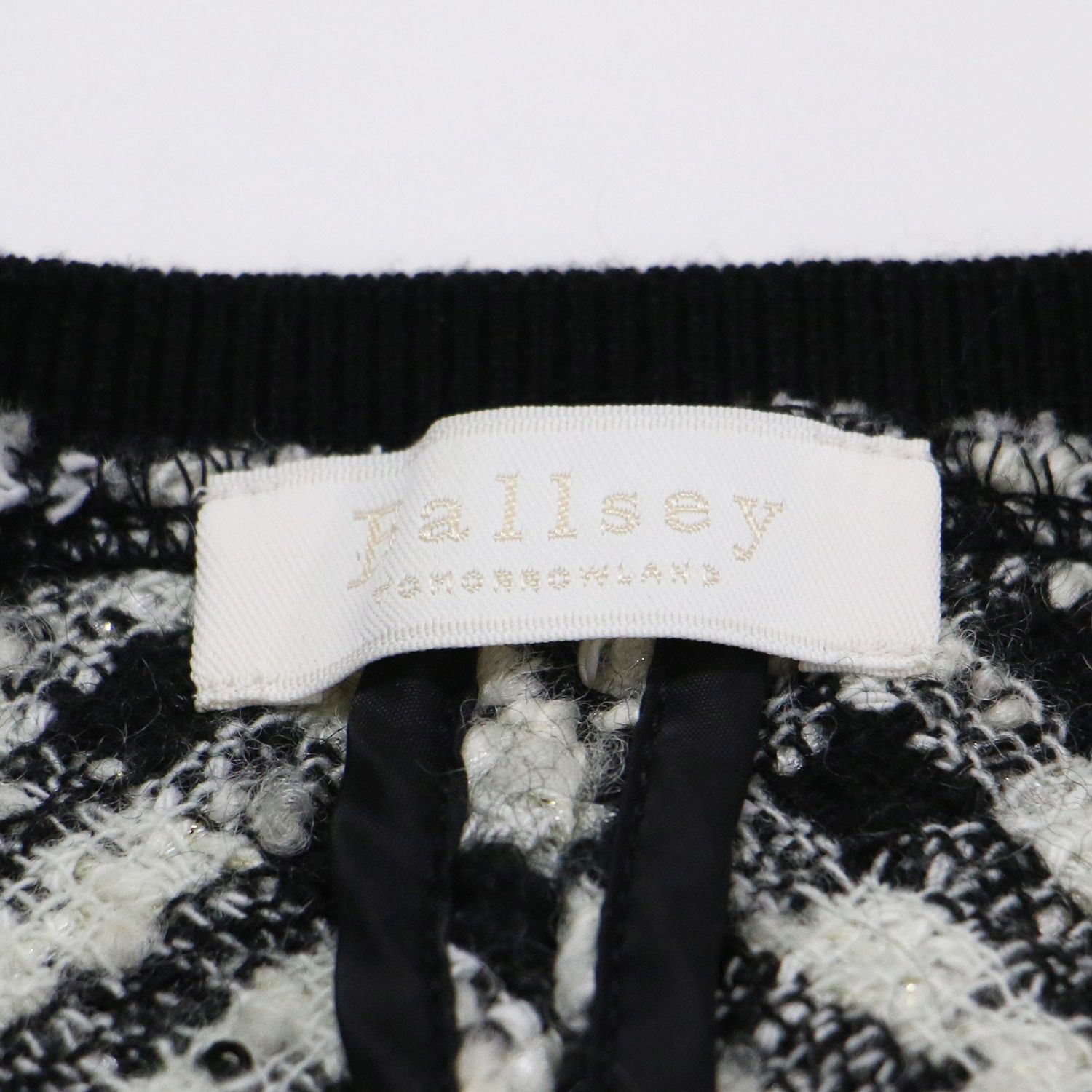 Ballsey ボールジー ベスト ブラック ホワイト 黒白 サイズ:36(9号) | 24秋冬 ニット コンビ ツイード フレンチスリーブ ジレ / ベスト | クルーネック スパンコール ウール | トップス【レディース】【中古】【K4642】 Ballsey ボールジー ベスト ブラック ホワイト 黒白 サイズ:36(9号