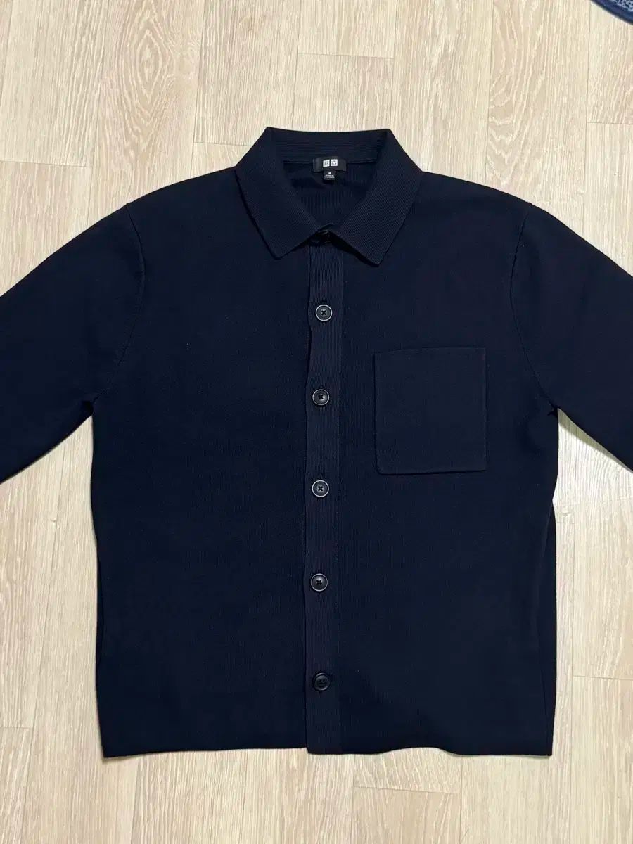 ユニクロ ミーリノリップシャツカラー カーディガン