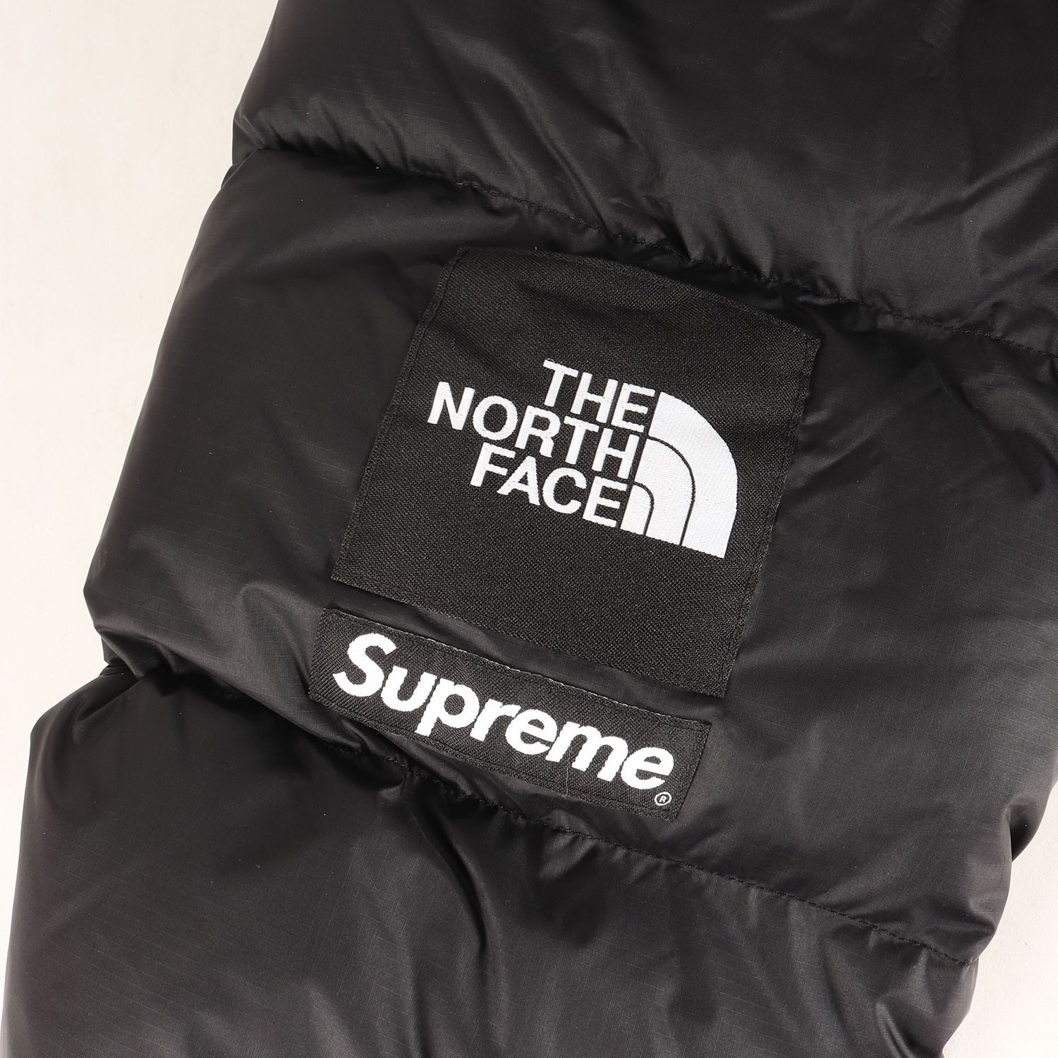 【美品】THE NORTH FACE × Supreme ダウンジャケット M Supreme x The North Face】☆Split Nuptse Jacket - 24SS☆ (THE