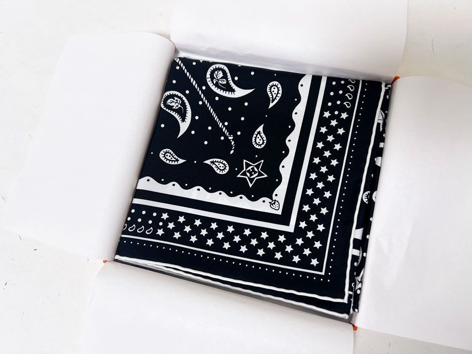 HERMES エルメス シルク バンダナ スカーフ ロデオ・デ・フルーツ