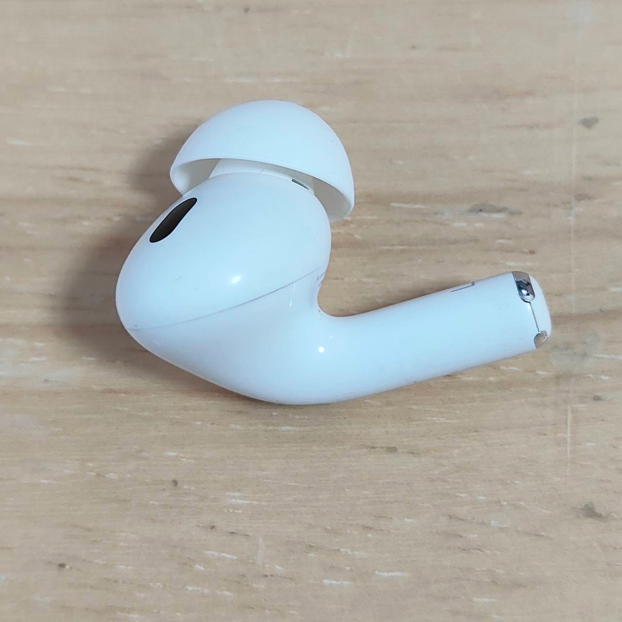 Apple AirPods Pro 2世代 片耳 L 片方 左耳 Cランク - メルカリ