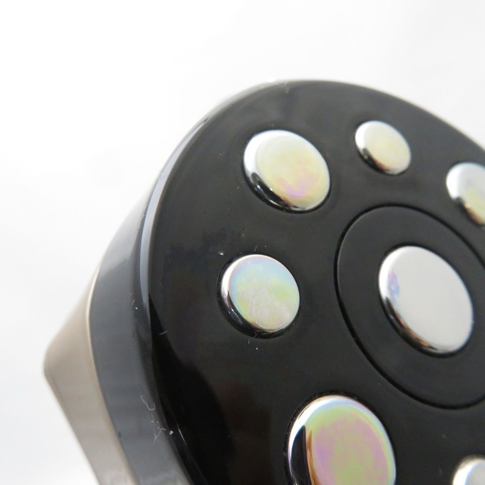 シャンパンゴールド