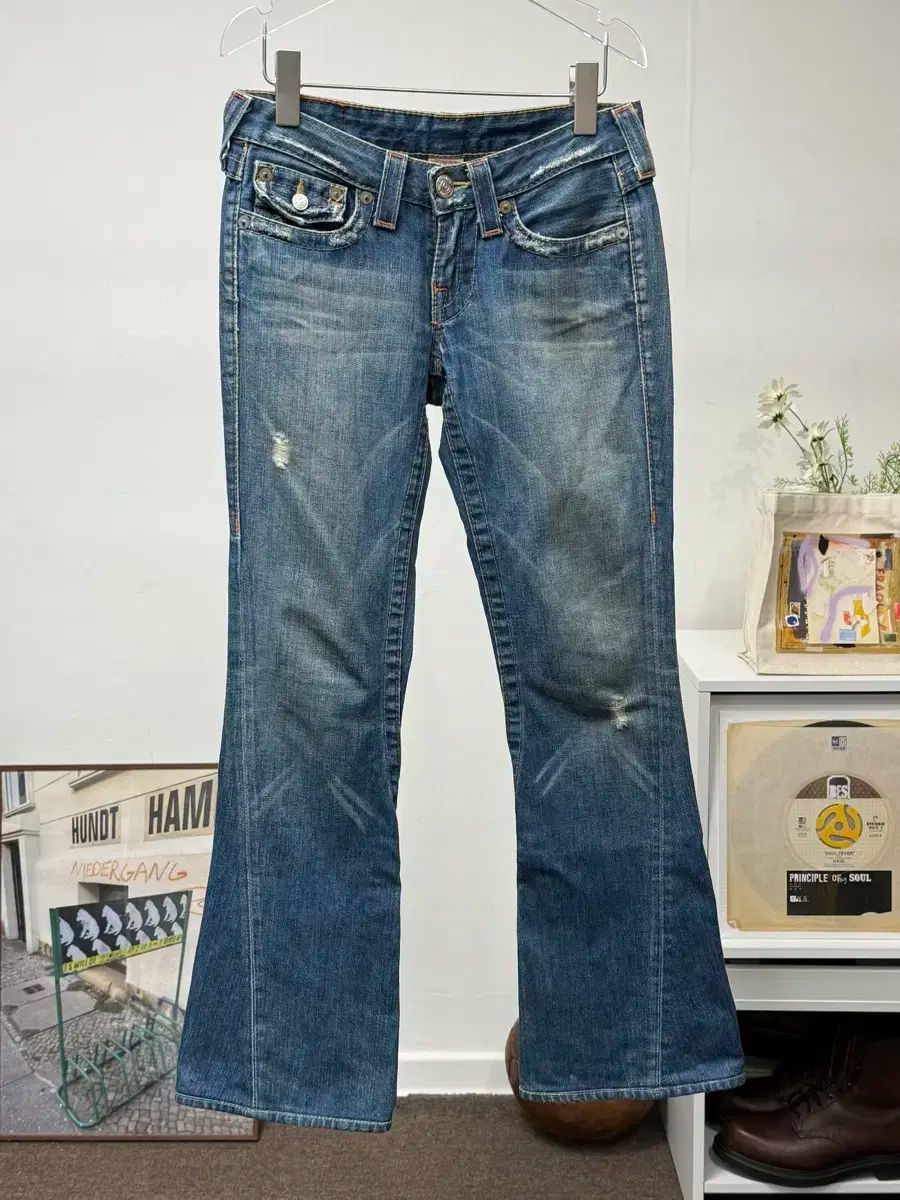 トゥルーレリジョン joey ブーツカット フレアデニム 26 - メルカリ