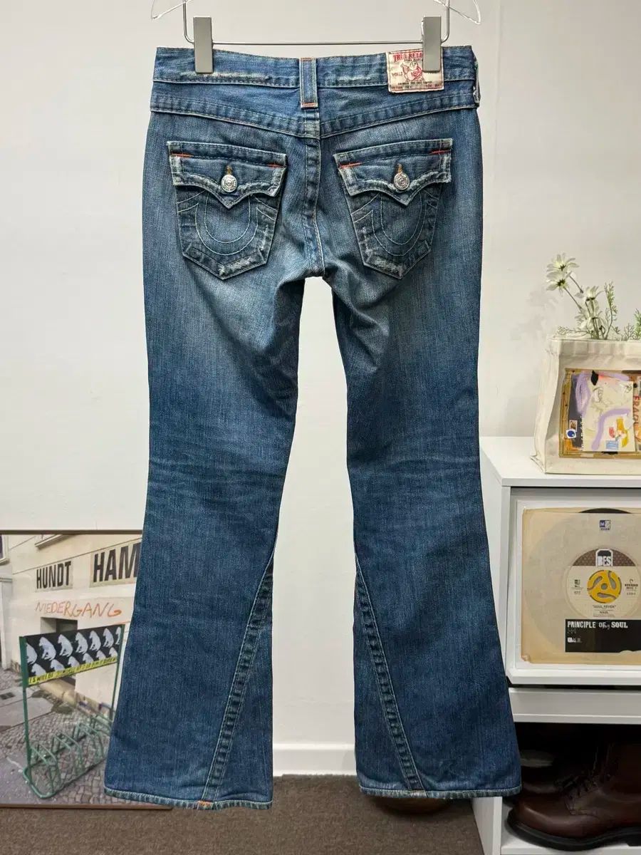 トゥルーレリジョン joey ブーツカット フレアデニム 26 - メルカリ