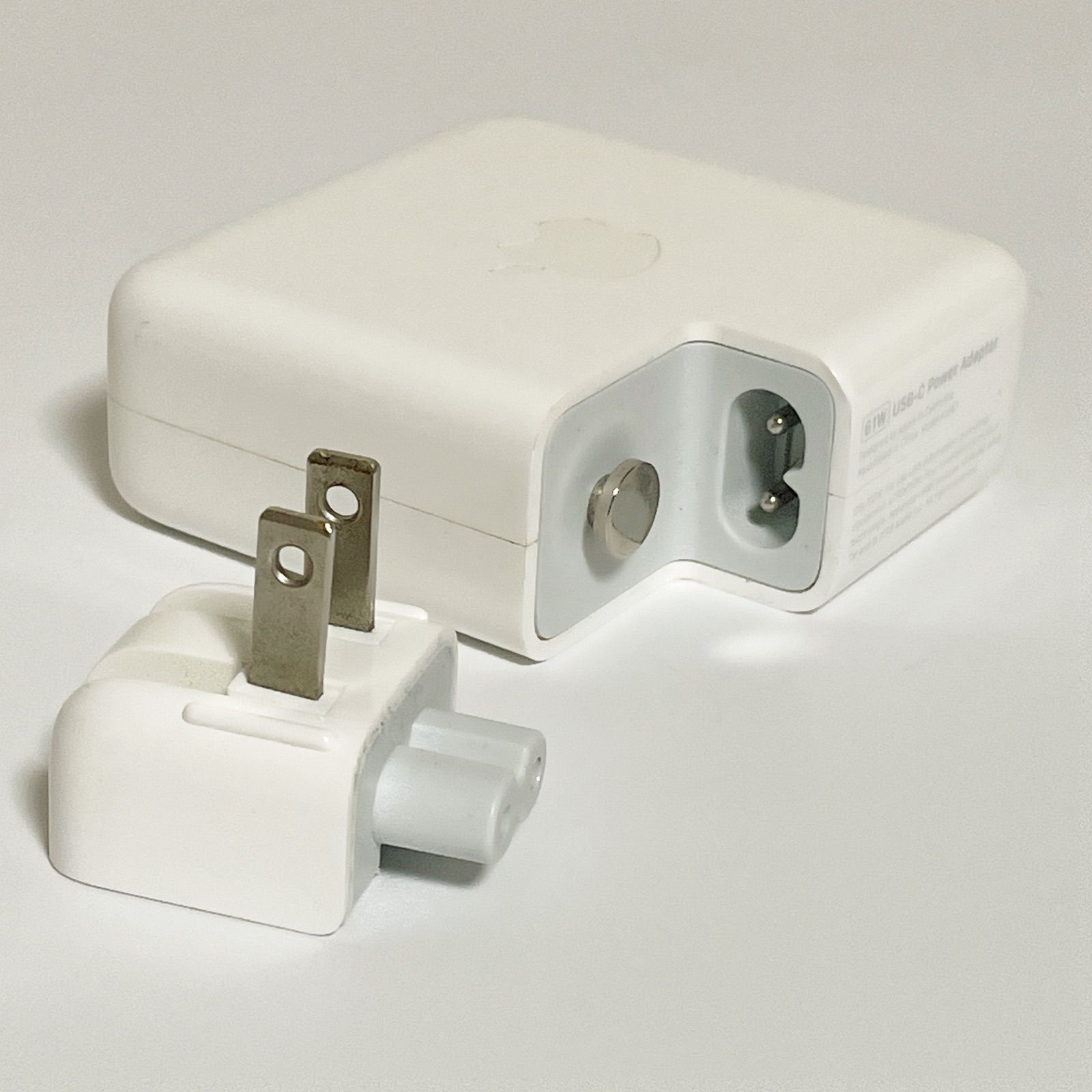 20.Apple 純正　61W USB-C電源アダプタ Amazon.co.jp: HyperDrive Apple 61W 電源アダプタ用 充電器 Apple純正