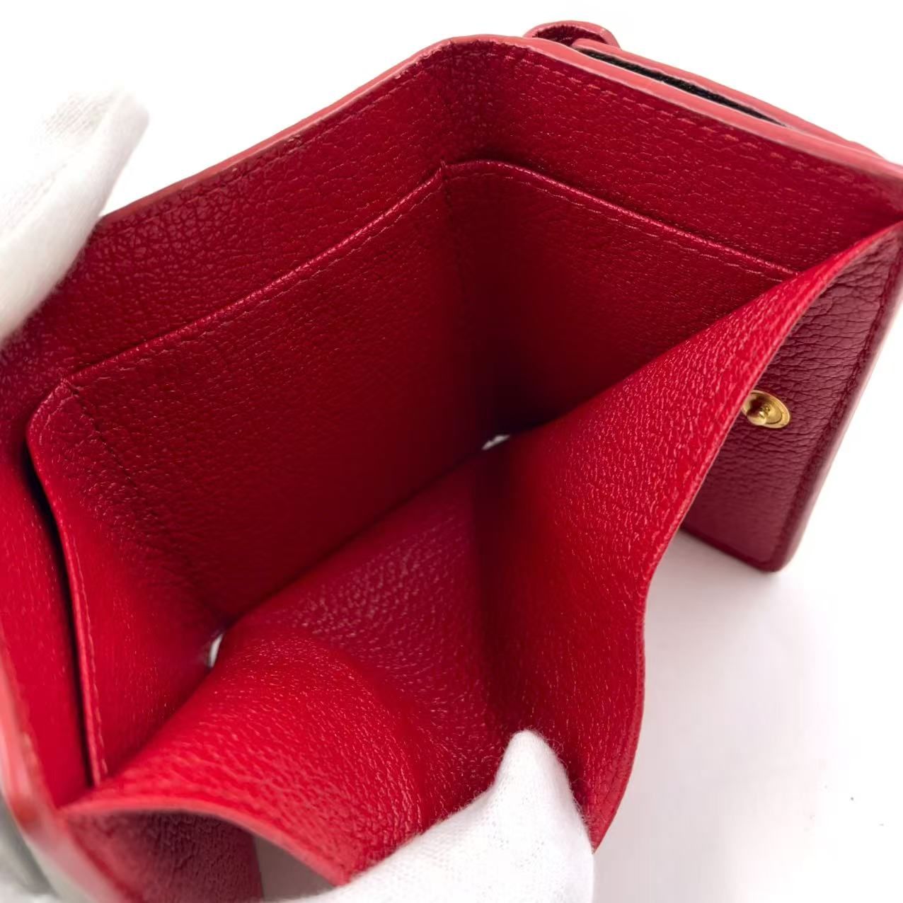 miu miu マドラスラブ 三つ折り レザー ブラック×レッド 財布 ゴールド