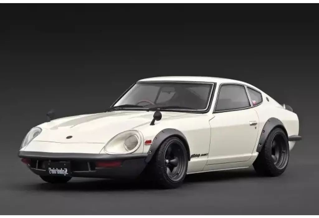 新品】ミニカー 1/18 Nissan Fairlady 240ZG (HS30)(ホワイト) [IG3722