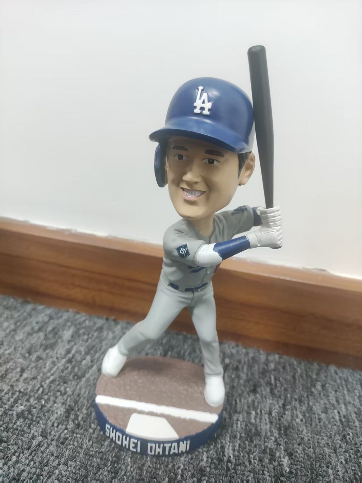 大谷翔平　ボブルヘッド　グレー　ビジターユニフォーム　5/16配布1700個限定 中古】ボブルヘッド人形 大谷翔平 グレー ビジターユニフォーム 5月16