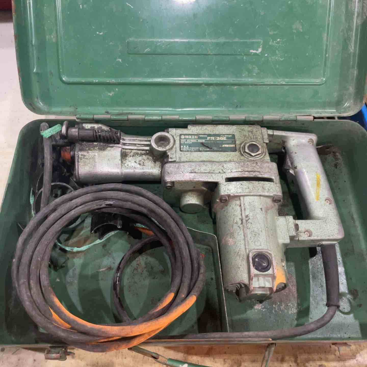 makita マキタ UT2204 カクハン機【野田愛宕店】【店頭取引限定】【未