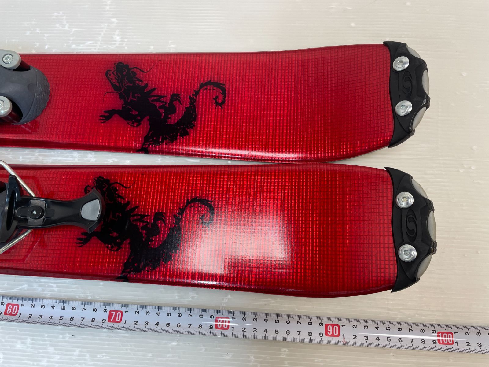 ショートスキー Salomon SBTEN 99 cm + 固定式 ビンディング