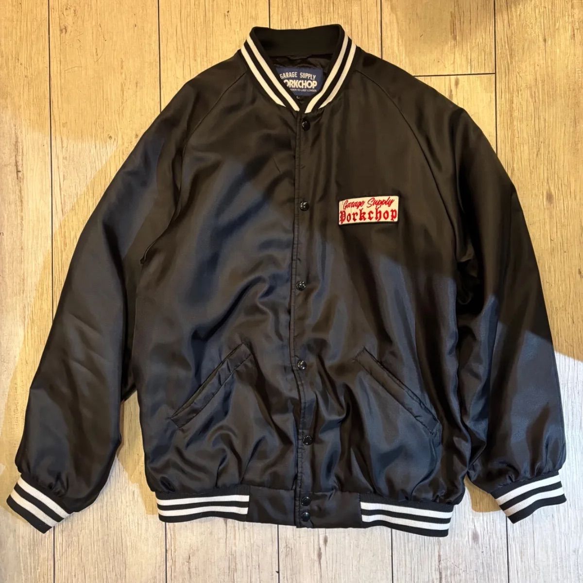 PORKCHOP GARAGE SUPPLY 】 SATIN SPORT JKT ブラック Lサイズ - メルカリ
