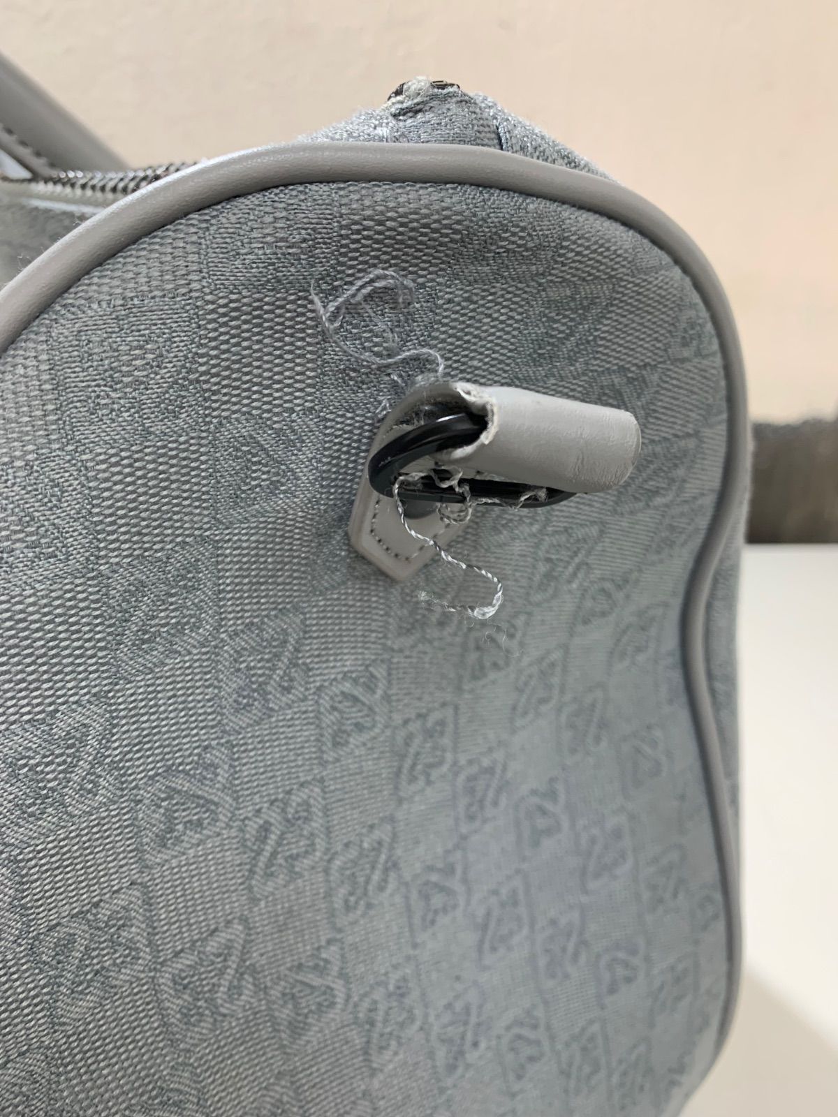 j296 Jordan ボストンバッグ グレー チェック柄 - メルカリ