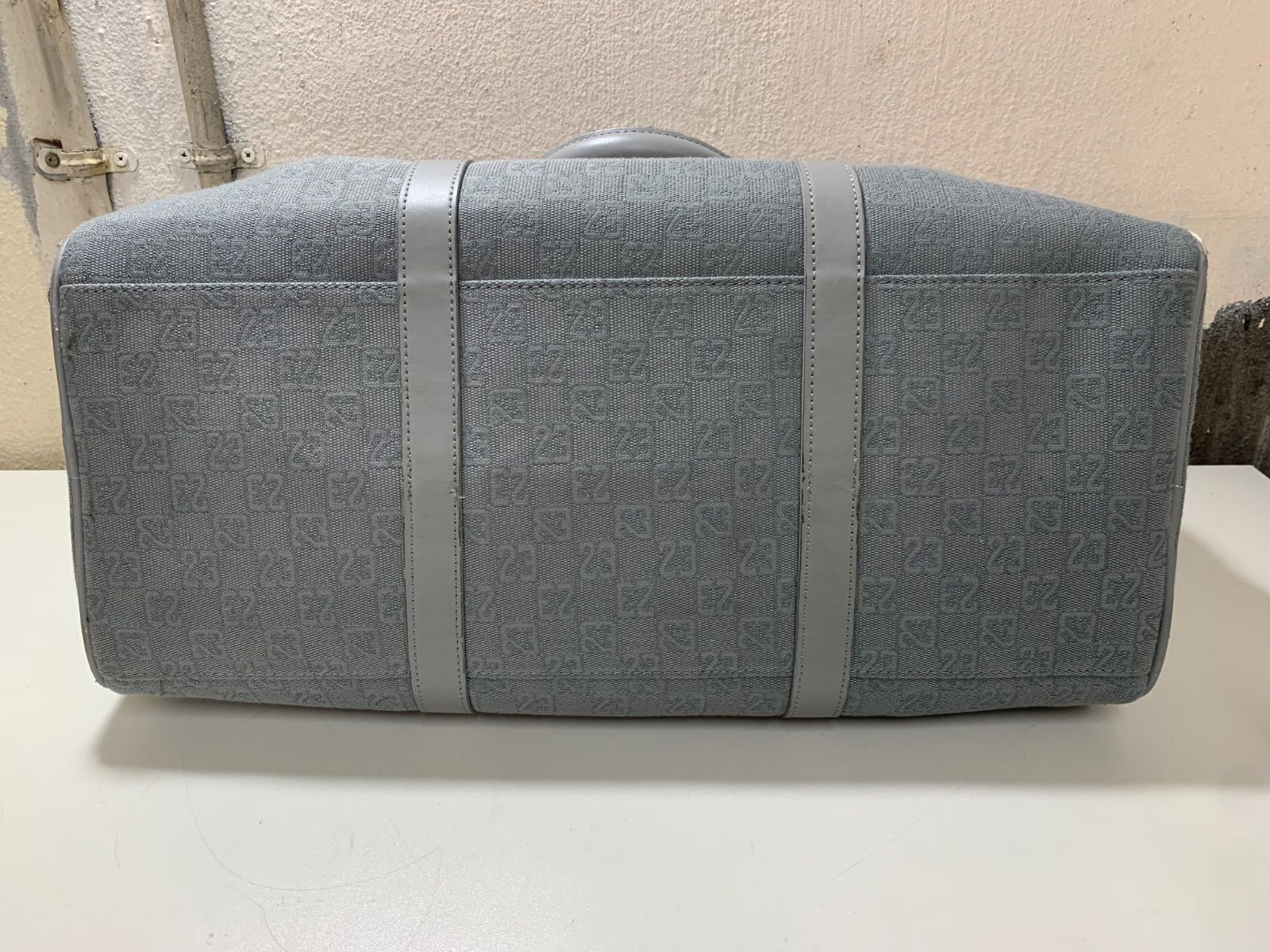 j296 Jordan ボストンバッグ グレー チェック柄 - メルカリ