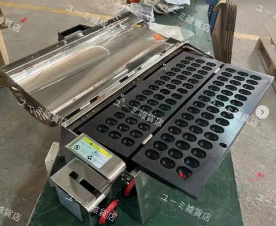 ベビーカステラ機　ガス式　業務用　45穴　中古　使用回数出店イベントにて1回のみ ベビーカステラ機 ガス式 業務用 屋台 飲食店 厨房用品 45穴 イベント