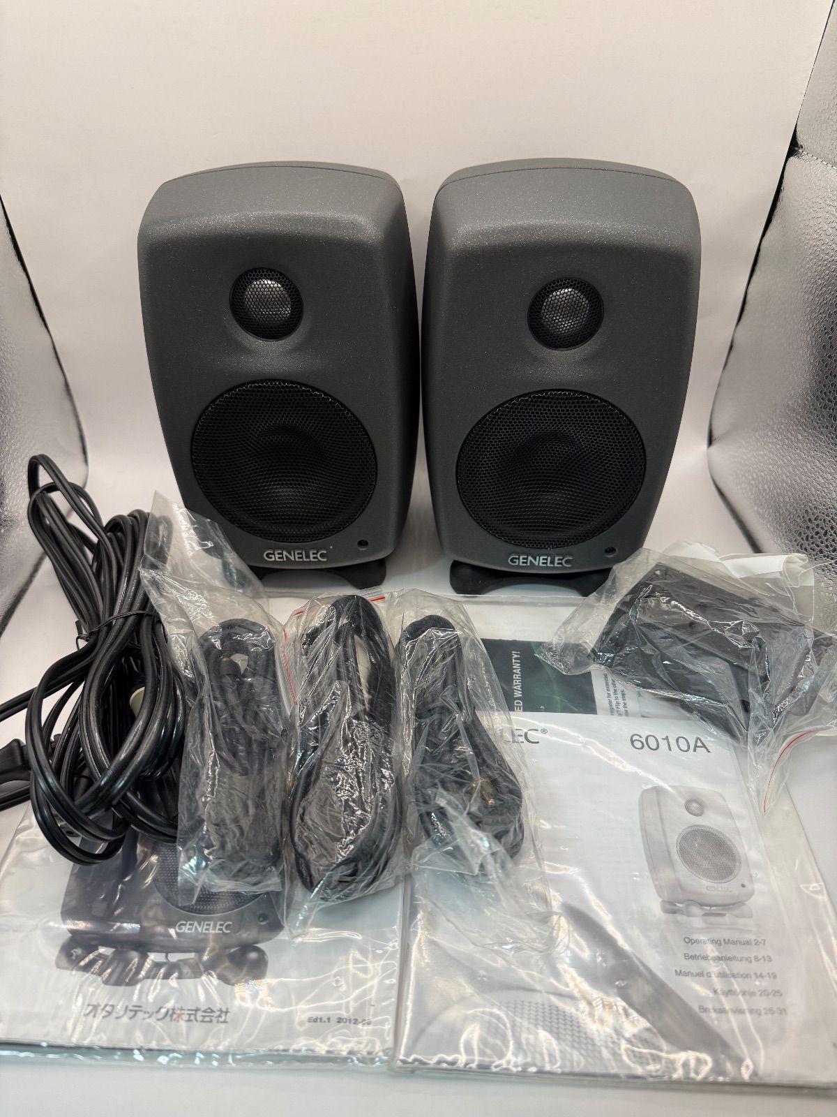 中古】GENELEC 6010A アクティブ スピーカー - メルカリ