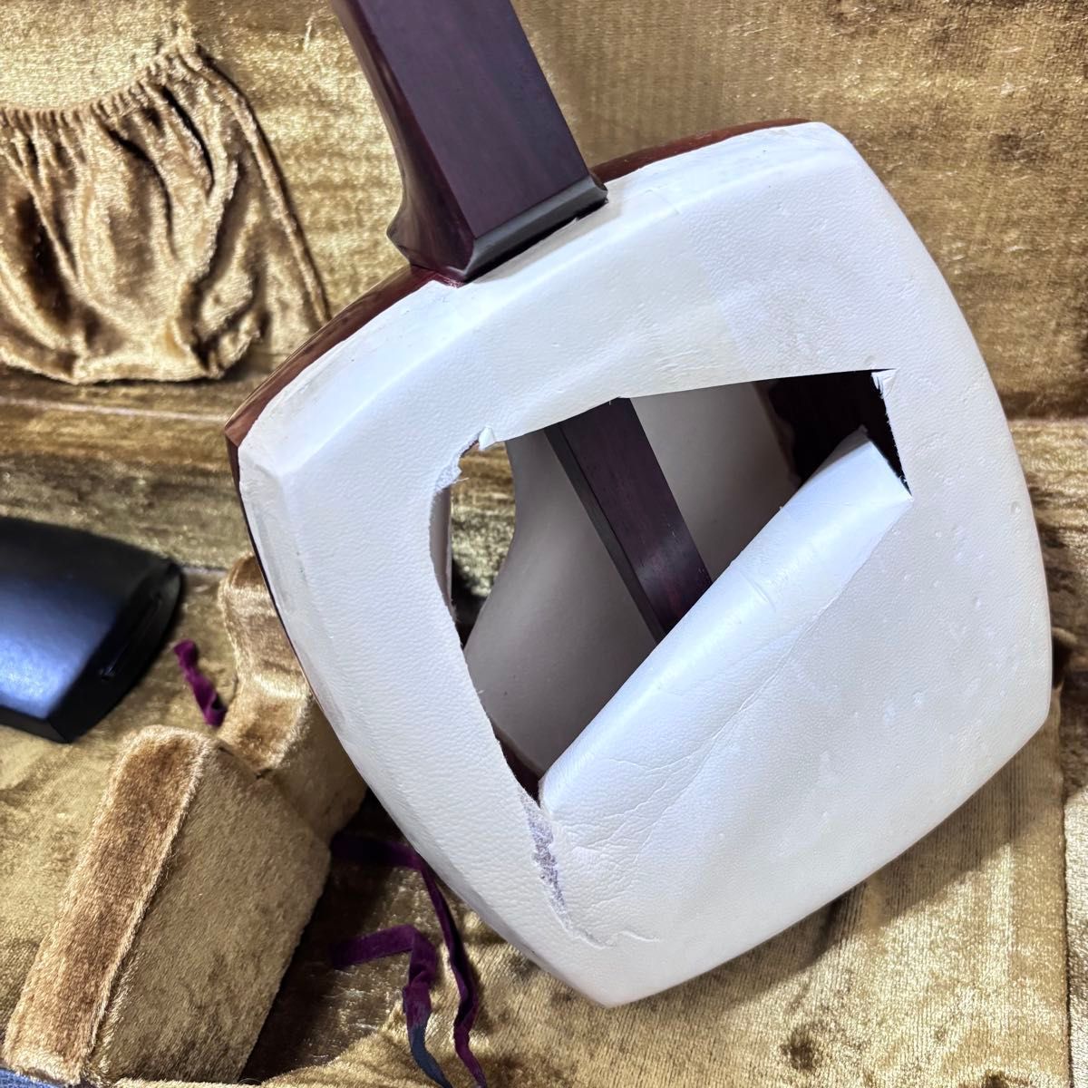 【本日限定特価】津軽三味線/紅木糸巻/並紅木/両犬皮/丸打胴 津軽紅木金細三味線セット（上級者モデル）WKT-5202K | 和楽器市場·新館