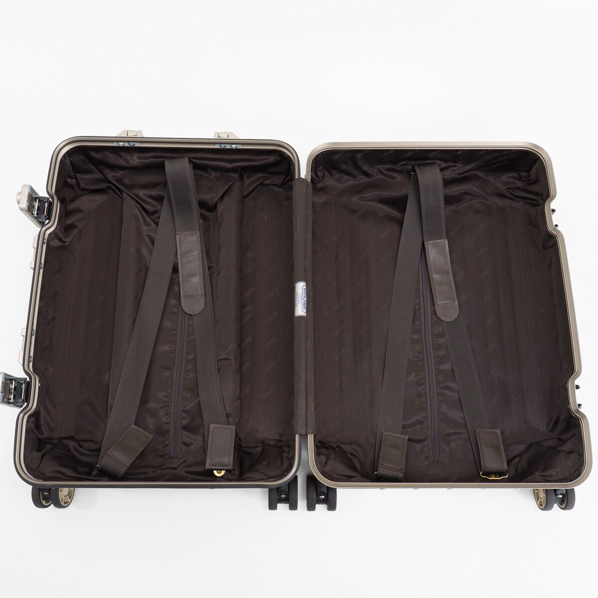 RIMOWA リモワ TOPAS Titanium トパーズ チタニウム 32L 機内持ち込み