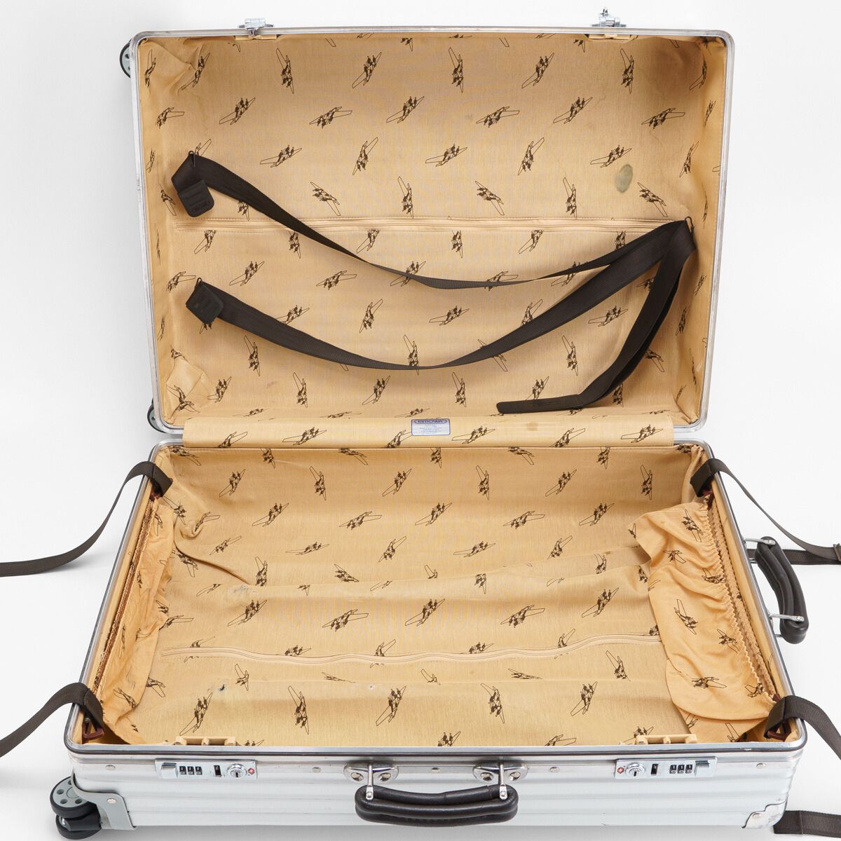 RIMOWA CLASSIC FLIGHT CABIN 76L キャリーケース RIMOWA リモワ CLASSIC FLIGHT クラシックフライト 76L 4輪 TSAロック