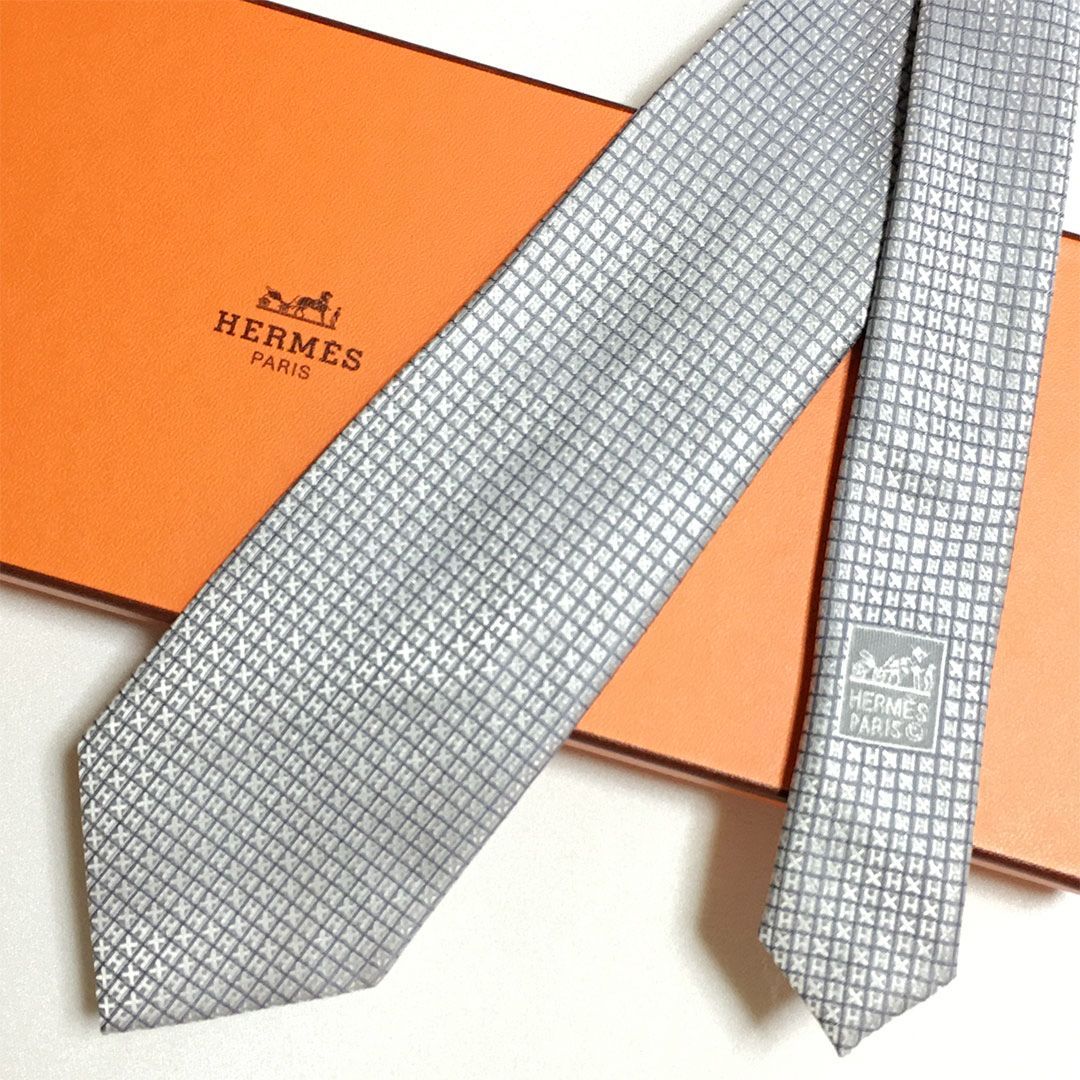 未使用級 エルメス HERMES ネクタイ シルク100% シルバーグレー