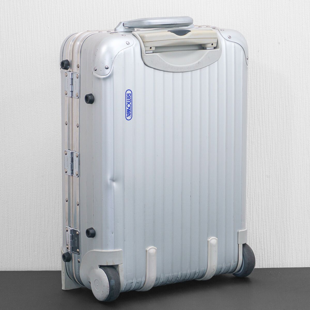 RIMOWA リモワ TOPAS トパーズ 32L 機内持ち込み 2輪 TSAロックベルト