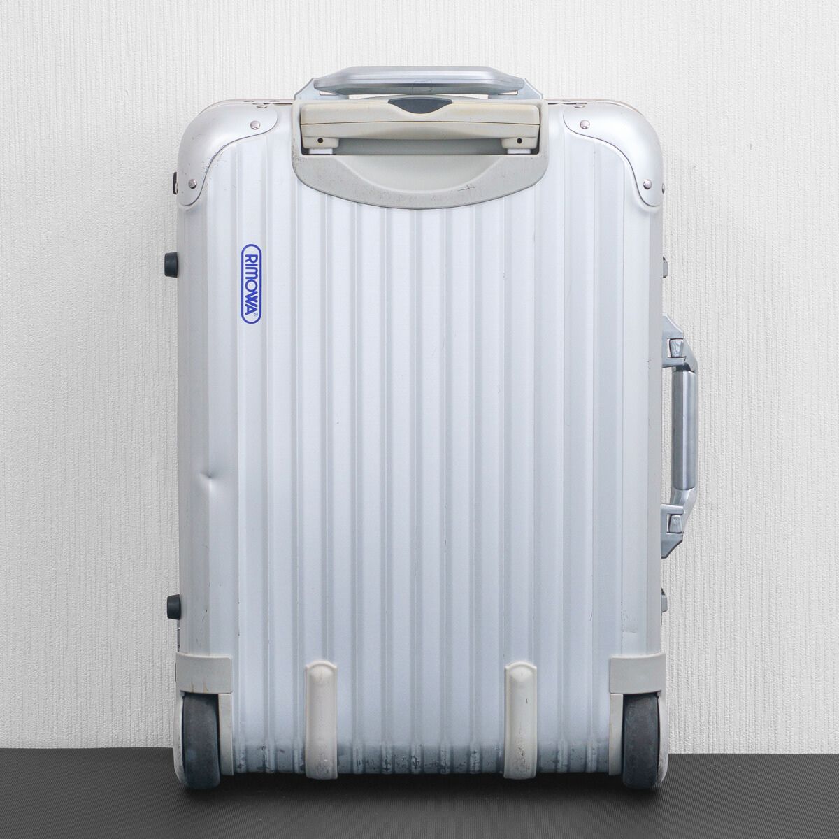 RIMOWA リモワ TOPAS トパーズ 32L 機内持ち込み 2輪 TSAロックベルト