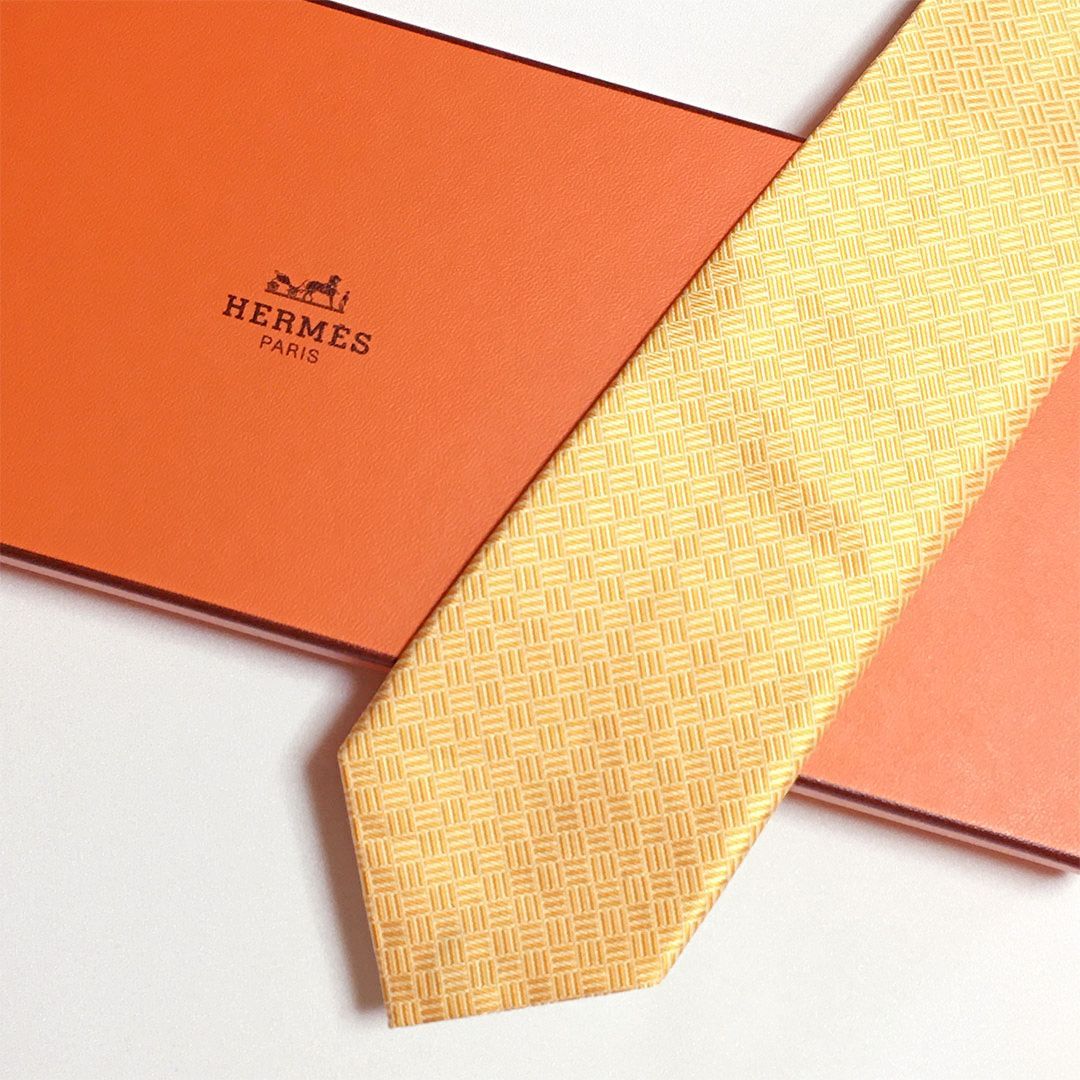 未使用級 エルメス HERMES ネクタイ シルク100% オレンジ 総柄 2511