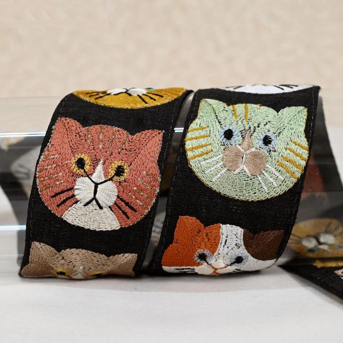インド刺繍リボン50cm切り売り キャットフェイス ブラック 5.0cm幅 HC