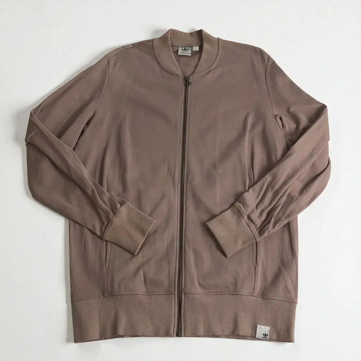 アディダス ブラウン ジップアップ ジャケット L - メルカリ