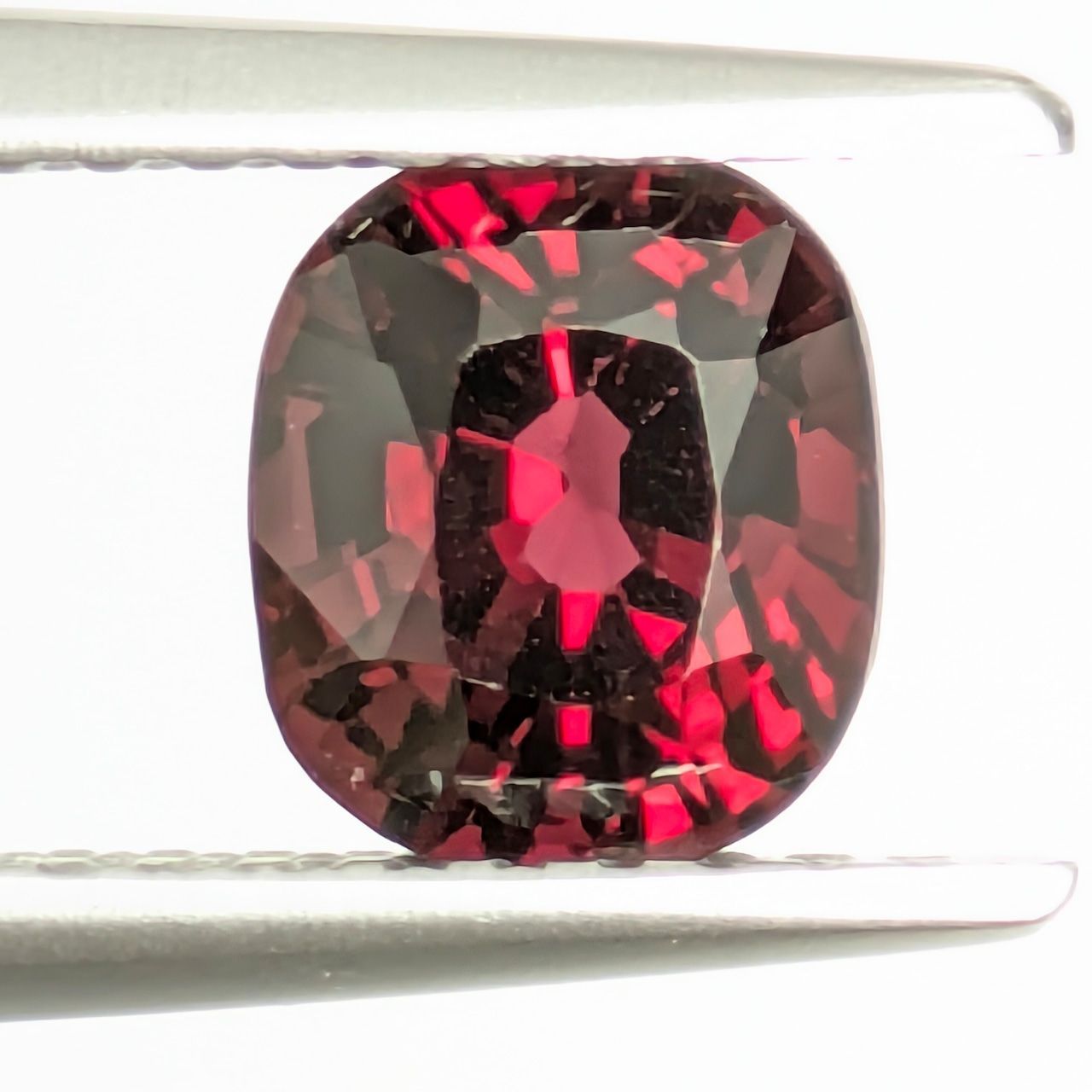 レッドスピネル ミャンマー・モゴック産【1.05ct】PRO206248