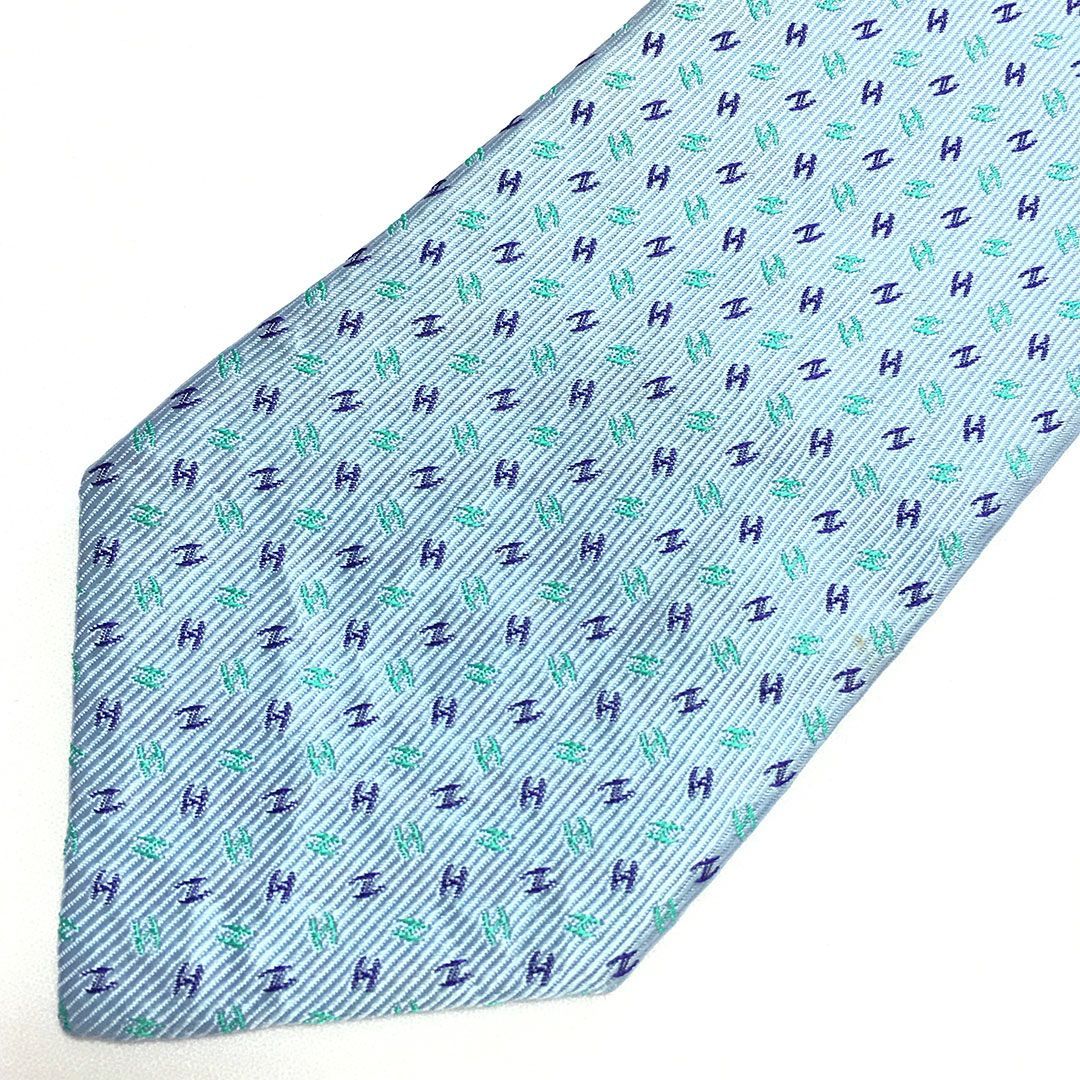 HERMES ライトブルー ネクタイ　新品未使用タグ付き 未使用級 エルメス HERMES ネクタイ シルク100% ライトブルー H柄 2511