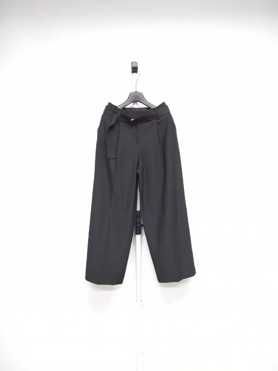 セカンドフロア 秋冬 ハイウエスト ピンタック ストレート筒フィット