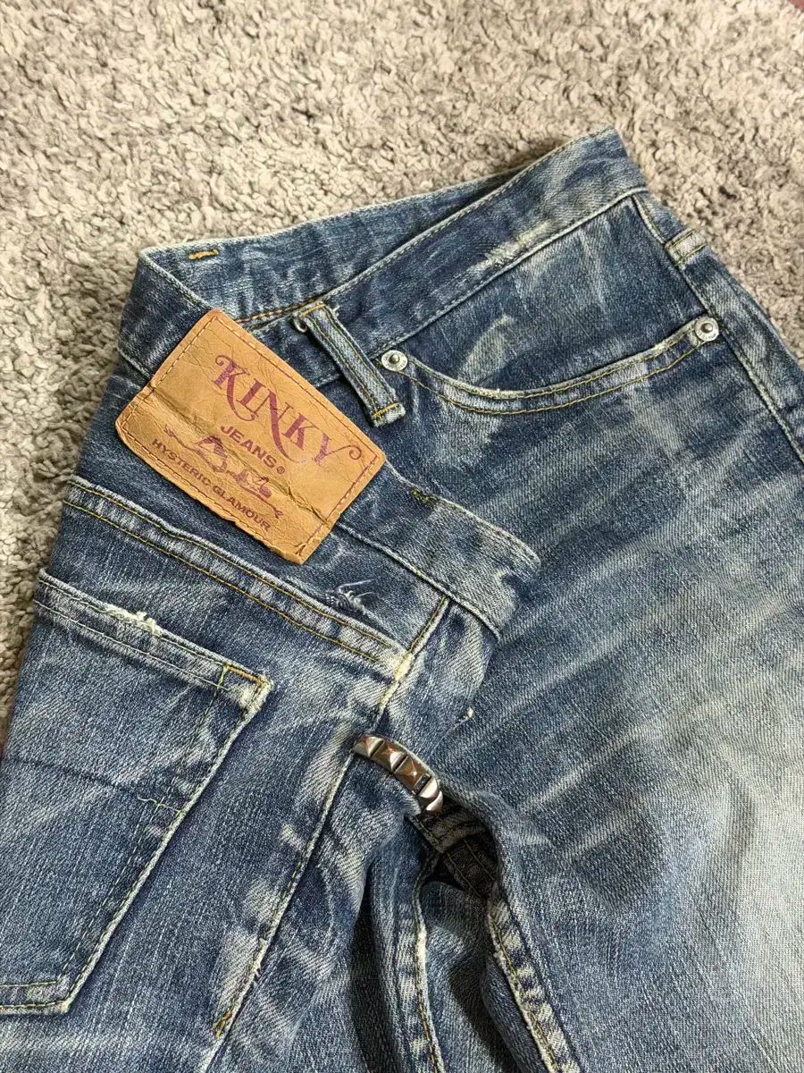 HYSTERIC GLAMOUR(ヒステリックグラマー) スタッズ ローライズ デニム