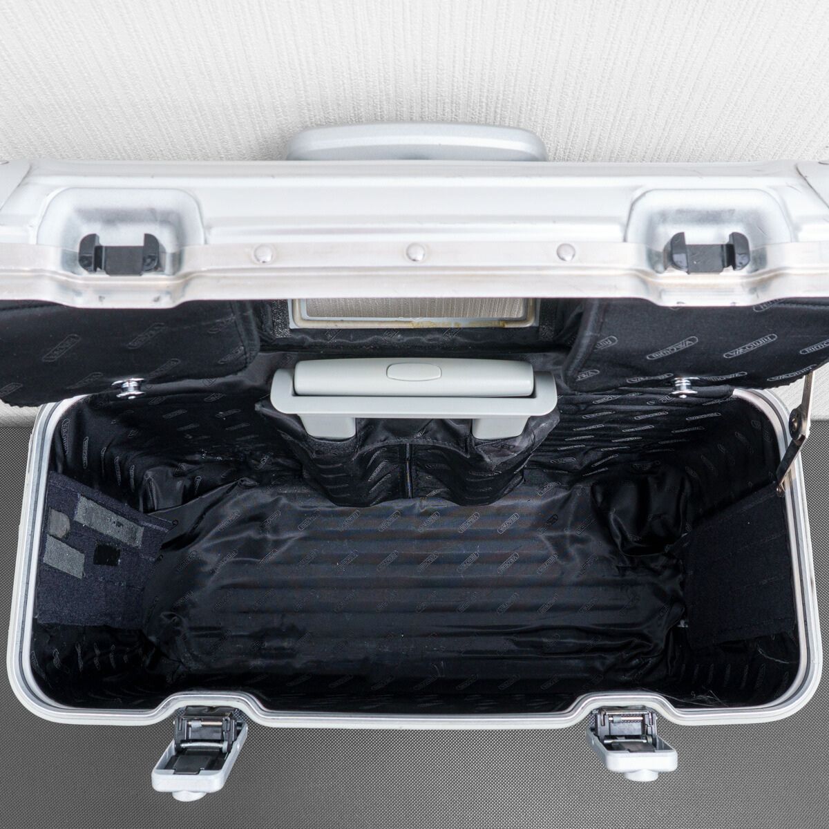 RIMOWA リモワ TOPAS トパーズ PILOT パイロットトローリー 36L 2輪