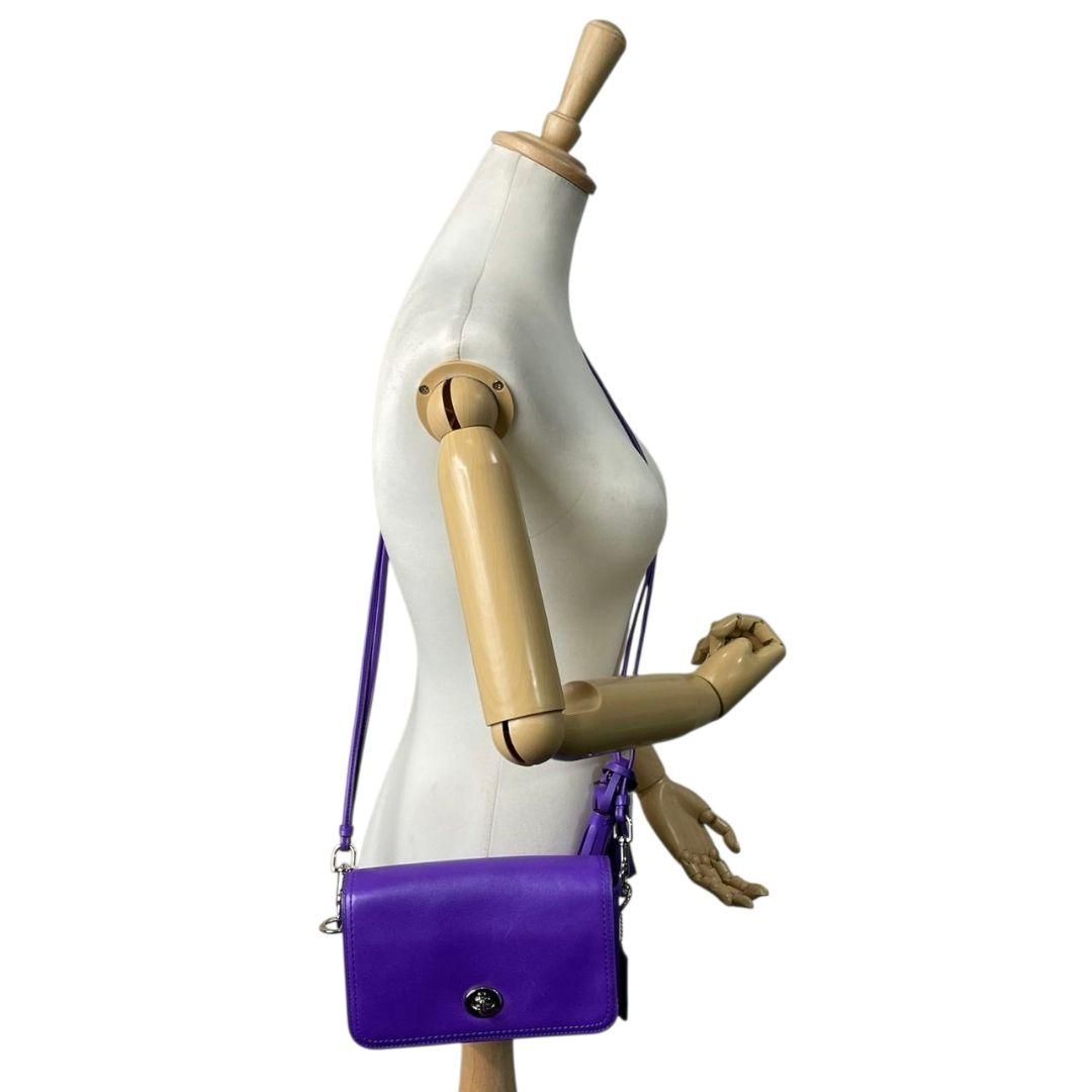 美品 COACH コーチ ショルダーバッグ パープル レガシー ターンロック