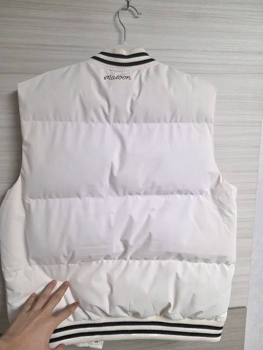 正規品) マルボンゴルフ ダウンベスト M - メルカリ