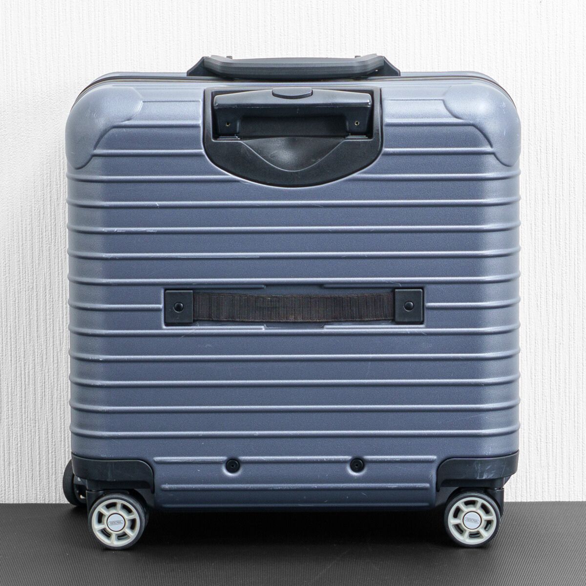 美品 RIMOWA リモワ SALSA サルサ 27L 機内持ち込み 4輪 ビジネス