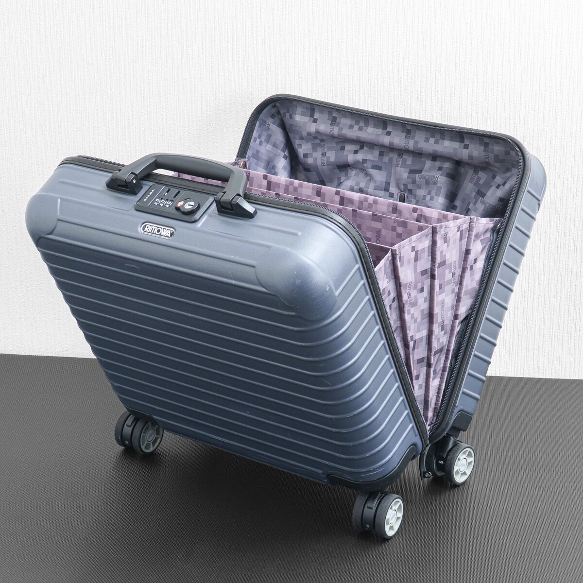 美品 RIMOWA リモワ SALSA サルサ 27L 機内持ち込み 4輪 ビジネス