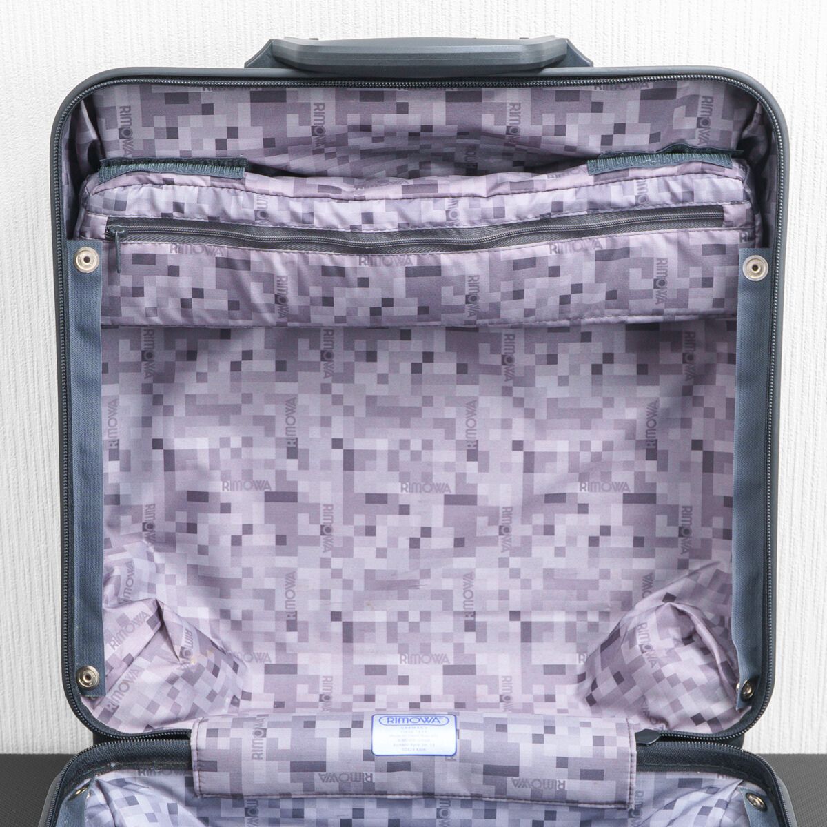 美品 RIMOWA リモワ SALSA サルサ 27L 機内持ち込み 4輪 ビジネス