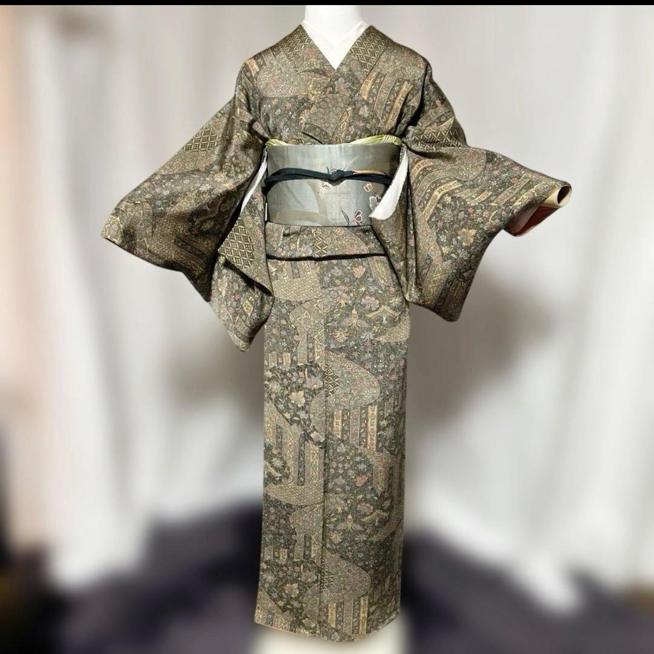 美品　袷　正絹　紅型風友禅　縮緬　江戸更紗　小紋　フルセット　西陣唐織漆箔袋帯 美品 袷 正絹 縮緬 江戸更紗 オリエンタル 小紋 フルセット 西陣唐織