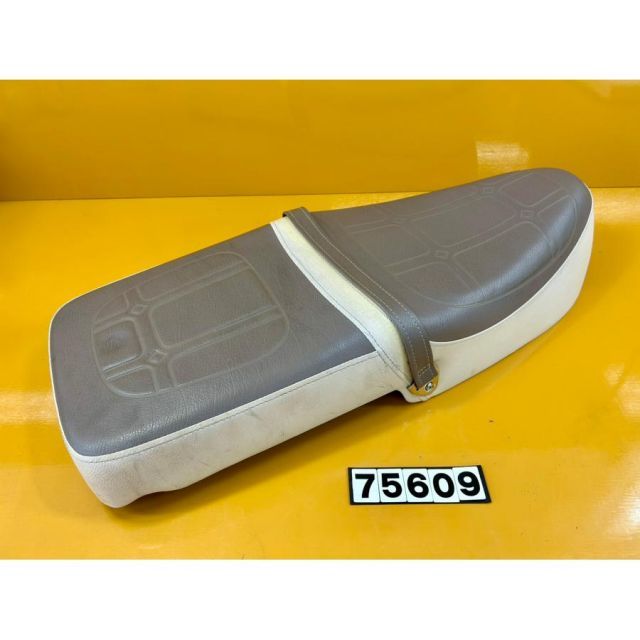 引き取り専用 ジャンク品 E4500 式芝刈り機 青