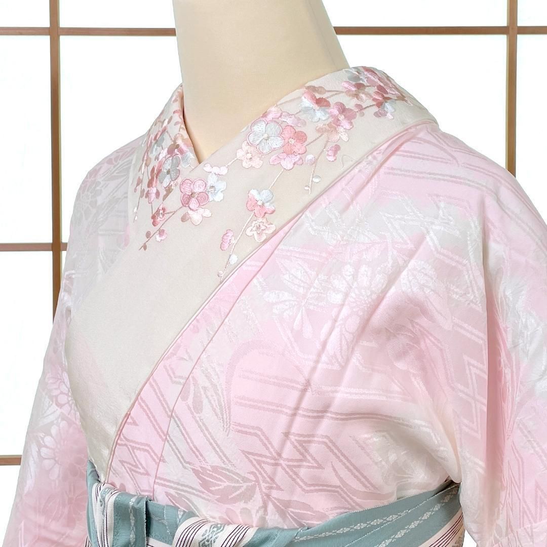 振袖・長襦袢 2点セット 正絹 金彩 刺繍 絞り 群鶴 深い赤 振袖・長襦袢 2点セット 正絹 金彩 刺繍 絞り 群鶴 深い赤