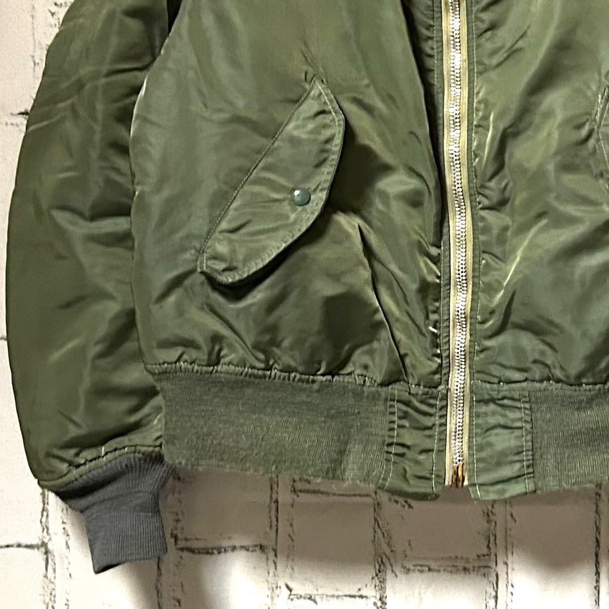 ALPHA INDUSTRIES アルファインダストリーズ MA-1 フライトジャケット