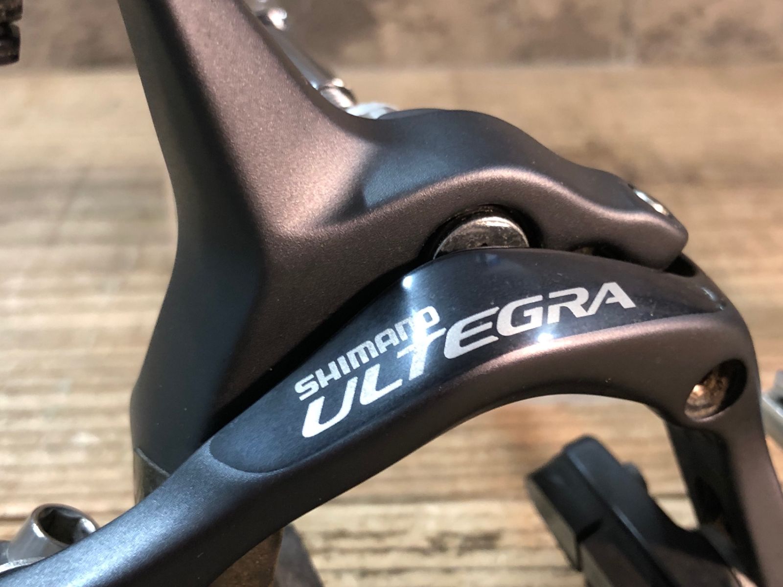 SHIMANOシマノULTEGRAアルテグラ キャリバーブレーキ BR-6700 SHIMANO 「シマノ」 ULTEGRA BR-6700 キャリパーブレーキセット / 大阪