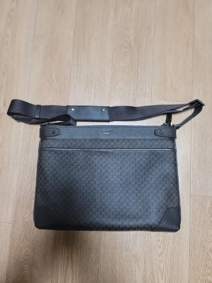 ビーンポール クロスバック