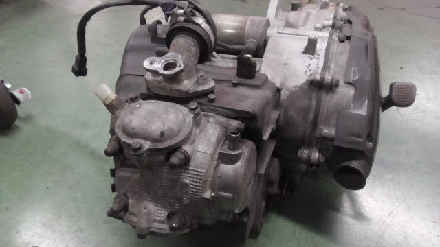 シグナス-X SR(FI) SE44J-313xxx の エンジン:#1763694341 - メルカリ