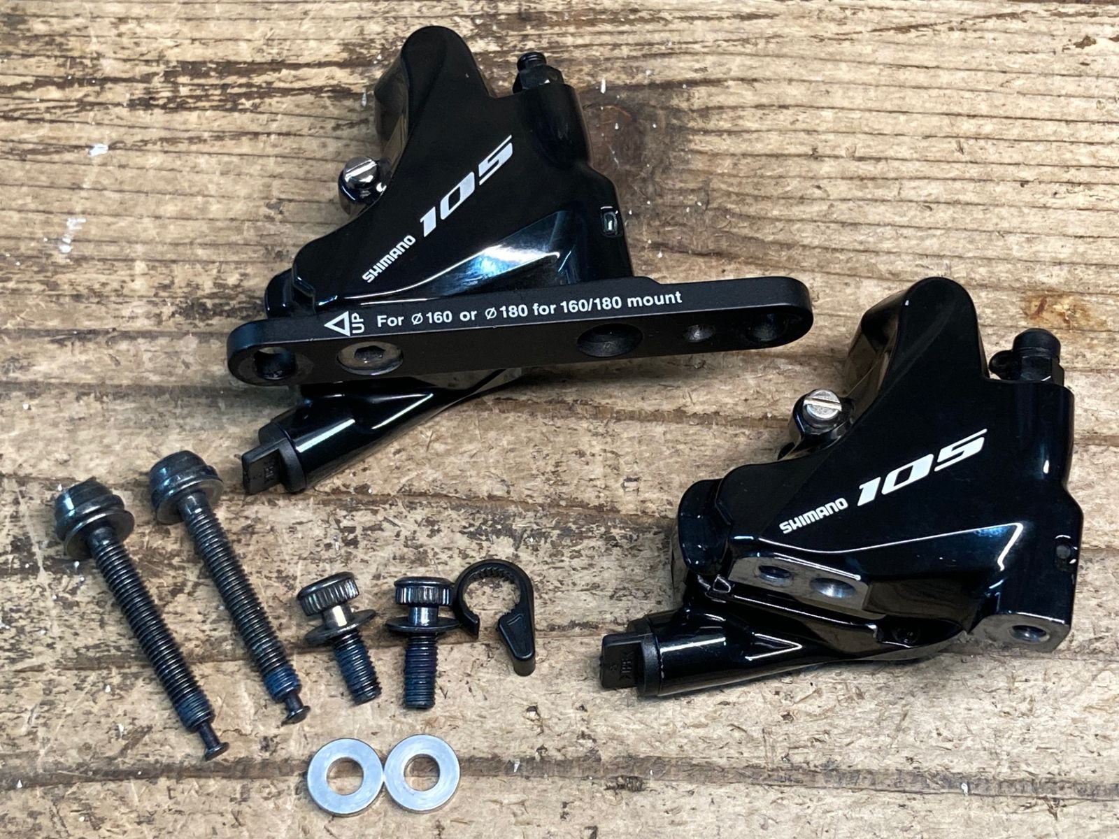 JG459 シマノ SHIMANO 105 BR-R7070 ディスクブレーキキャリパー 前後