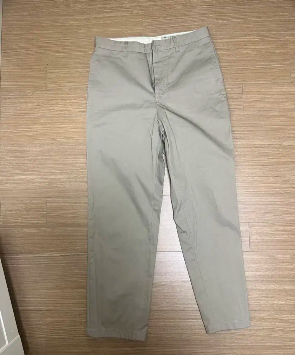 メンズ ポッタリー チノパンツ ベージュ
