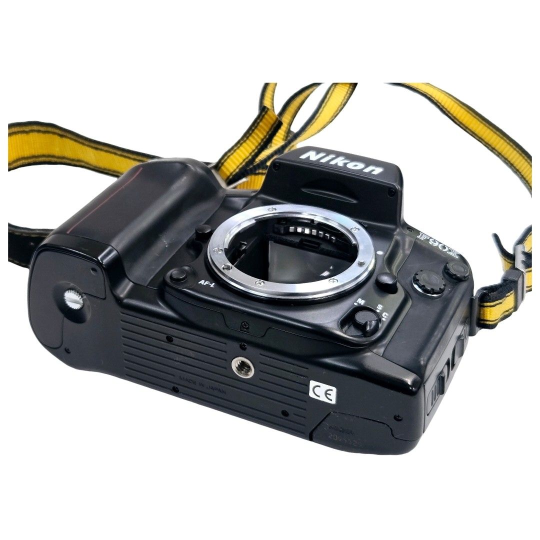 #329★良品★Nikon FE ボディ 329☆良品☆Nikon FE ボディ フィルムカメラ