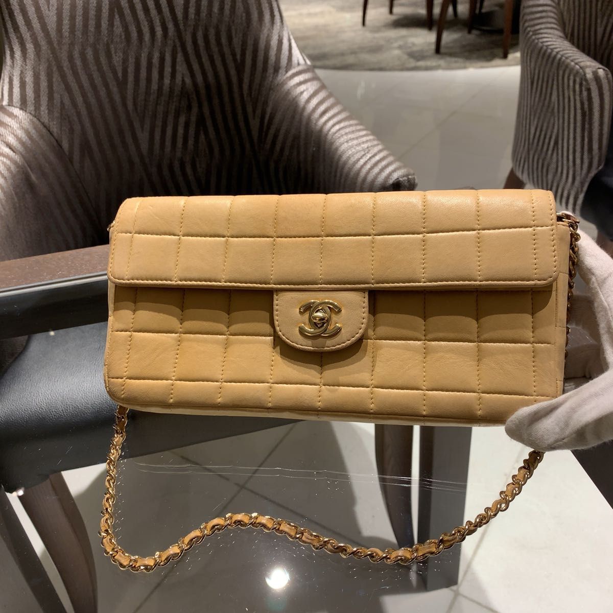 CHANEL シャネル マトラッセ チョコバー ショルダーバッグ 7番台 CHANEL シャネル マトラッセ チョコバー ショルダーバッグ 7番台